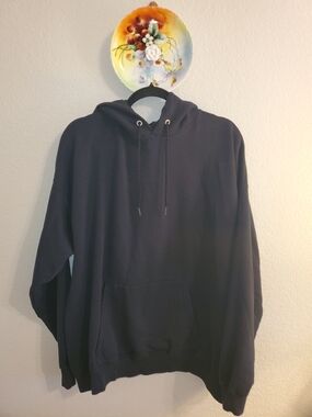 Men's Black Pullover Hoodie with Kangaroo Pocket